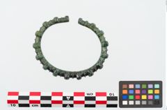 Foto von Bronzeknotenarmreif (NHMW-PRAE-024848)